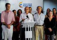 بوغوتا ومتمردو فارك يتعهدون بتوقيع اتفاق السلام سريعًا