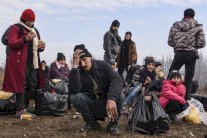 الشرطة السويدية: عصابات ملثمة تهاجم مهاجرين