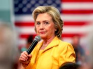 حملة هيلاري كلنتون تستفيد من عدد هائل من المستشارين