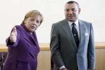 ميركل تبحث تدفق المهاجرين مع العاهل المغربي