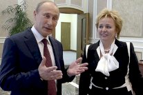 الكرملين: لا تعليق على الحياة الخاصة لبوتين أو طليقته