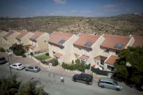 اسرائيل تقر اكثر من 150 وحدة سكنية جديدة في مستوطنات الضفة