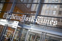 نيويورك تايمز تحث على التصويت ضد ترامب