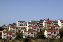 اسرائيل توافق على بناء 98 وحدة جديدة في مستوطنة بالضفة الغربية