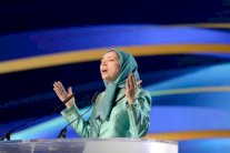 رجوي تدعو الإيرانيين إلى انتفاضة ضد تصاعد الإعدامات