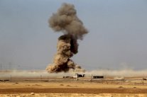 أهالي برطلة في انتظار دخول بلدتهم بعد طرد 