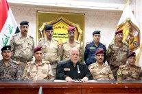 داعش يحرق خزانات الوقود بالموصل لمنع ضرب مواقعه