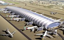 طائرة بلا طيار توقف الملاحة في مطاري دبي والشارقة قليلُا