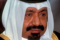 قطر تشيّع أميرها الأسبق خليفة بن حمد آل ثاني