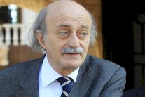 جنبلاط لـ«إيلاف»: لا حكومة دون الثنائي الشيعي