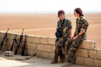 رغبة في الثأر تدفع كرديات لقتال