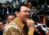 الشرطة الأندونيسية تتهم حاكم جاكرتا بالتجديف