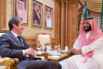 محمد بن سلمان يبحث توطين الصناعات العسكرية