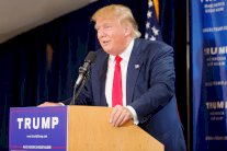 ترامب يحتفظ بأسلوبه الاستفزازي