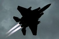 الولايات المتحدة تبيع 122 مقاتلة لقطر والكويت