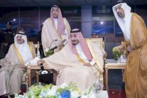 الملك سلمان يُدشن مشاريع نفطية عملاقة لـ «أرامكو»