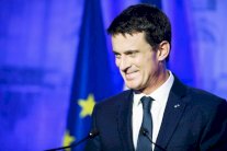 مانويل فالس... سياسي طموح يريد تحديث اليسار الفرنسي