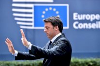 إيطاليا تدخل مرحلة ما بعد رينزي ودعوات إلى انتخابات مبكرة