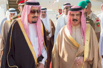 الملك سلمان يبدأ زيارة رسمية للبحرين