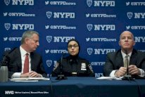 أميركي يهدد شرطية مسلمة بنحرها!