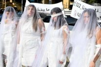 لبنان يلغي مادة تسمح بإفلات المغتصب من العقاب