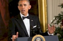 أوباما يتوجه ضمنًا إلى ترامب في كلمته الأخيرة حول الإرهاب