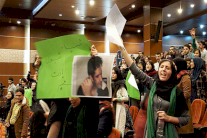 الجامعات الايرانية تنتفض بوجه النظام