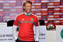 رونار يكشف لائحة 