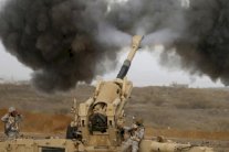 القوات السعودية تواصل ضرباتها للحوثيين على الحدود