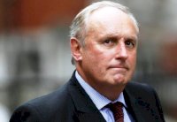 تعرّف على رئيس التحرير الأعلى أجراً في صحافة بريطانيا