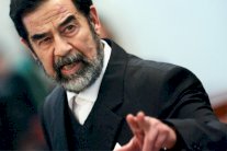 عراقيون يتشاطرون الحنين الى صدام