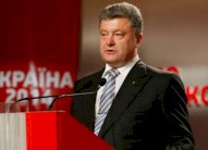 بوروشنكو يؤكد أن روسيا لا تزال ترسل جنوداً وأسلحة إلى شرق أوكرانيا