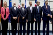 إخراج شحنة من الماء الثقيل الإيراني بمساعدة عمانية