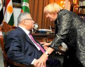 العراق: رئيس السلطة القضائية يرشح طالباني لنوبل