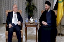 الحكيم يدعو لشمول العبادي بالتغيير الحكومي
