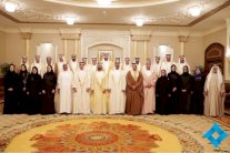 هذا ما ارتدته وزيرة السعادة الإماراتية خلال أداء اليمين!