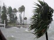 17 قتيلاً على الأقل في إعصار عنيف في جزر فيجي