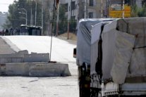 قافلة مساعدات انسانية تدخل إلى معضمية الشام