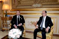 محمد السادس وهولاند يدعوان للإسراع في منح الحكومة الليبية الثقة