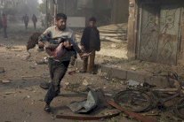 هولاند يبدي قلقه على الوضع الانساني في حلب