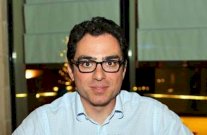  طهران تعتقل والد موقوف أميركي - إيراني