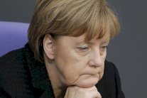 ميركل عن أزمة اللاجئين: إنه واجبي اللعين!