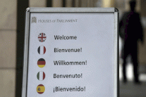 فايسبوك: الملايين يجهلون الانترنت لأنه لا يتحدث بلغتهم