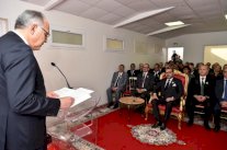 العاهل المغربي يتفقد في فرنسا خطة تحسين جودة الخدمات القنصلية 