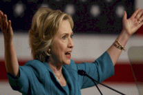 كلينتون وترامب يحصدان الولايات بالجملة في 