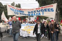 لاجئان إيرانيان يقرران مغادرة كمبوديا بعدما نقلتهما أستراليا اليها