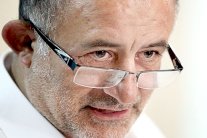 برلماني إيراني يفاخر بقتل مئات الأسرى العراقيين