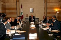 لبنان: تحذير من الفراغ القاتل