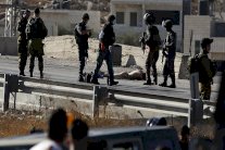 مقتل فلسطيني برصاص جنود وشرطيين اسرائيليين 