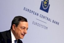 البنك المركزي الاوروبي يخفض توقعاته للتضخم والنمو